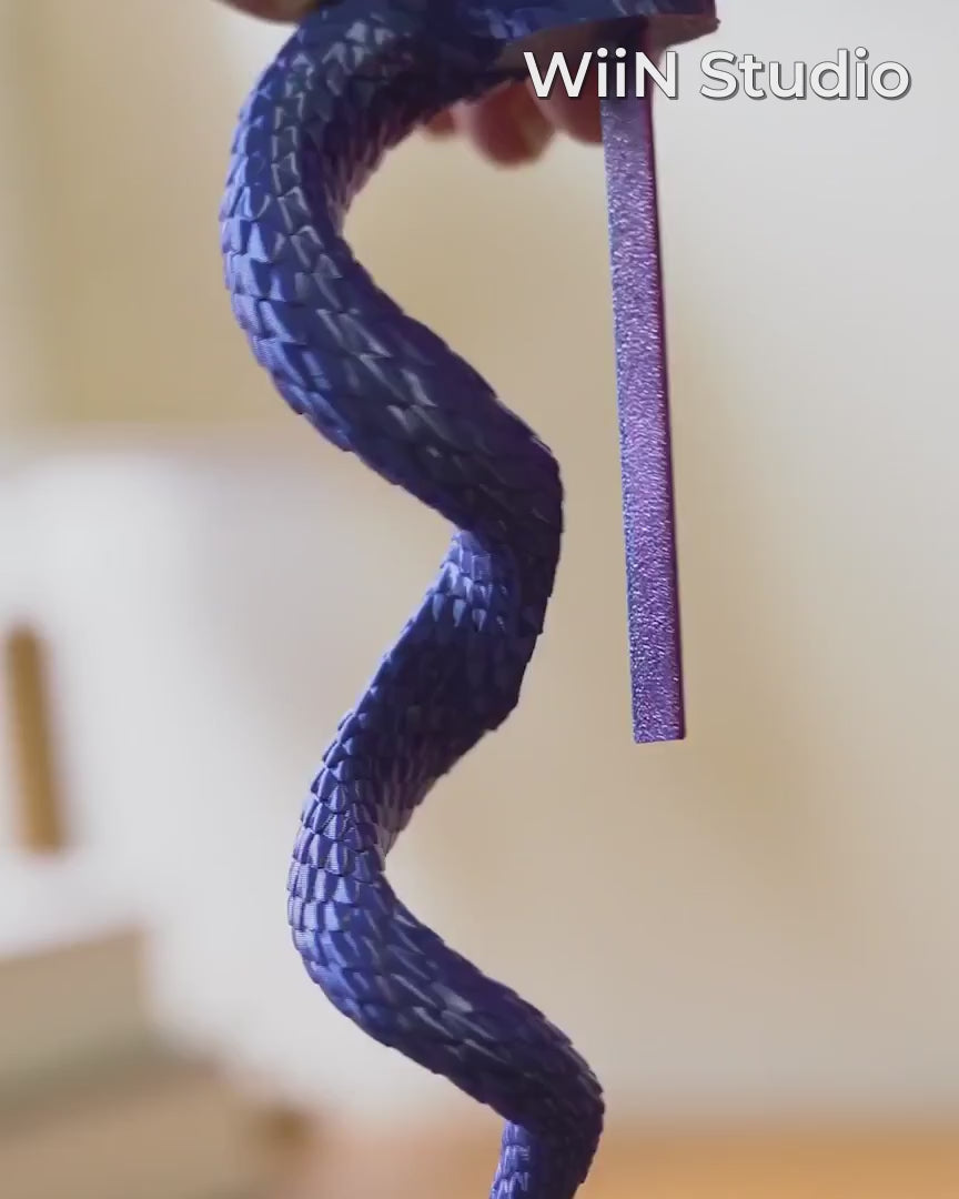 DragonTail Pen Holder