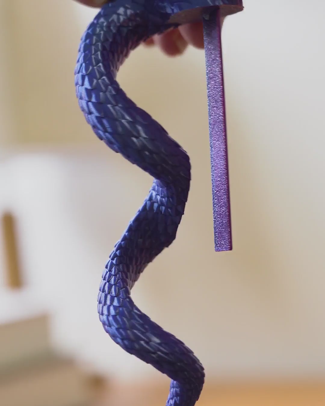 Dragon Tail Pen Holder